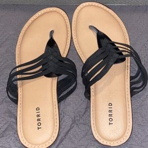 Size 9WW Torrid Flip Flops; Black Elastic; Good Condition